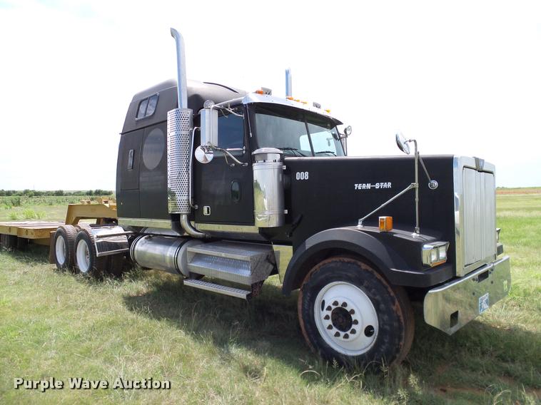 image for item DA6867 2000 Western Star 4964EX semi truck