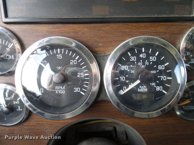 image for item DA6867 2000 Western Star 4964EX semi truck