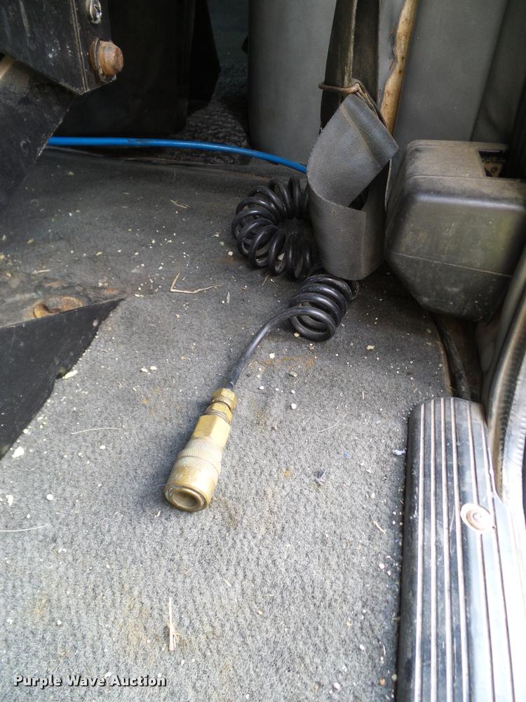 image for item DA6867 2000 Western Star 4964EX semi truck