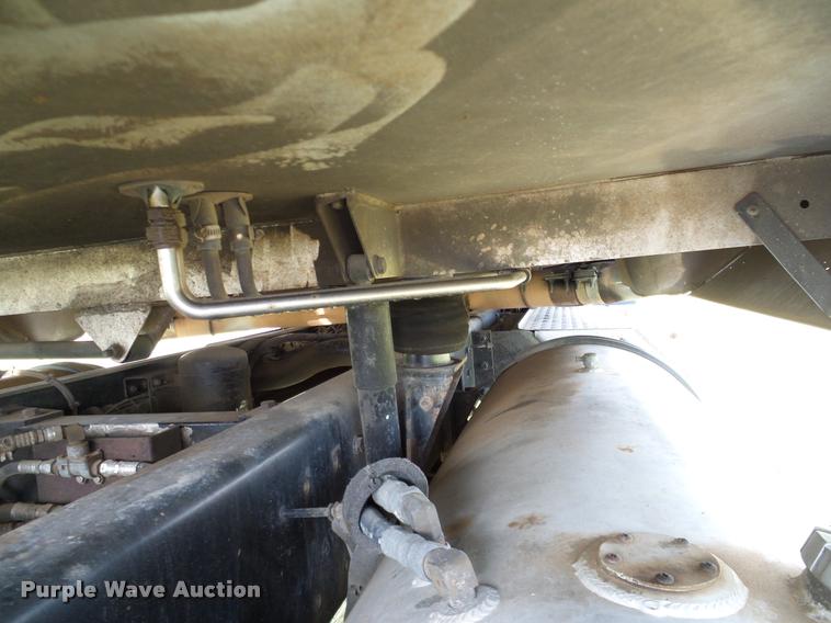 image for item DA6867 2000 Western Star 4964EX semi truck