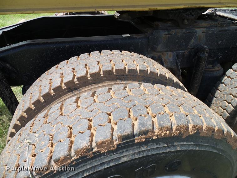 image for item DA6867 2000 Western Star 4964EX semi truck