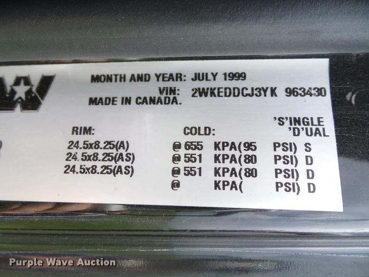 image for item DA6867 2000 Western Star 4964EX semi truck