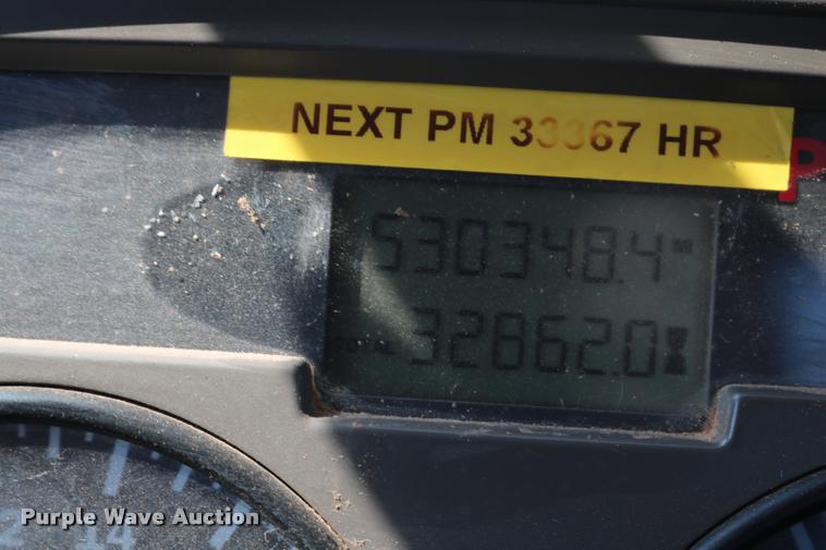 image for item DA6870 2004 Mack CV713 Granite semi truck