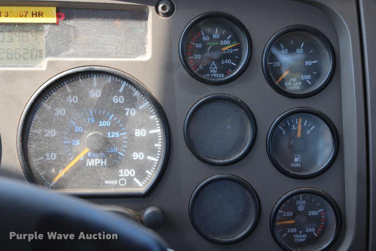 image for item DA6870 2004 Mack CV713 Granite semi truck