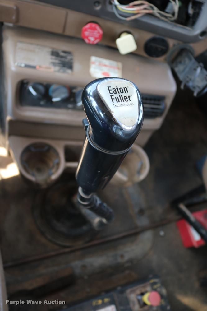 image for item DA6870 2004 Mack CV713 Granite semi truck