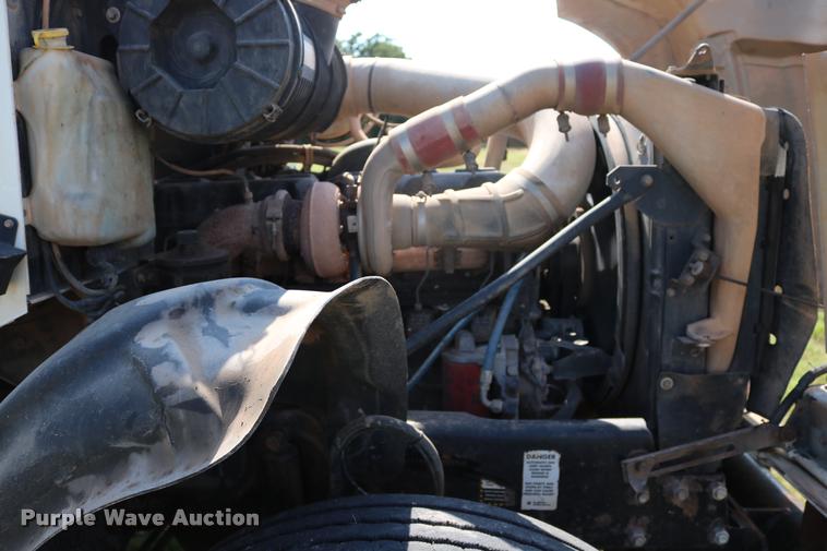 image for item DA6870 2004 Mack CV713 Granite semi truck