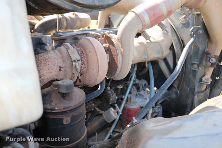 image for item DA6870 2004 Mack CV713 Granite semi truck