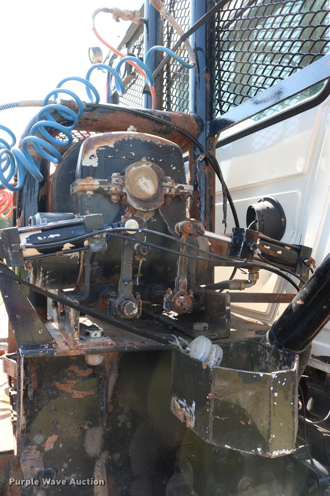 image for item DA6870 2004 Mack CV713 Granite semi truck