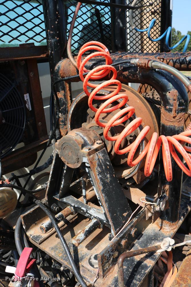 image for item DA6870 2004 Mack CV713 Granite semi truck