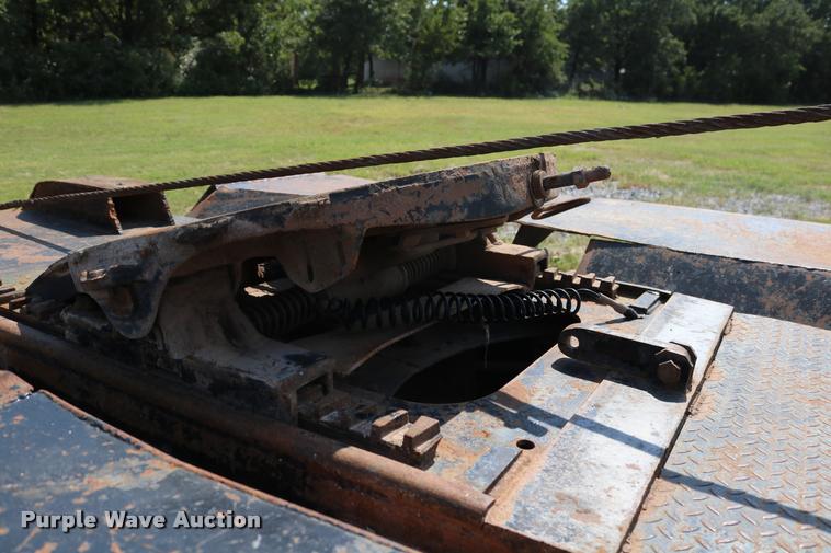 image for item DA6870 2004 Mack CV713 Granite semi truck