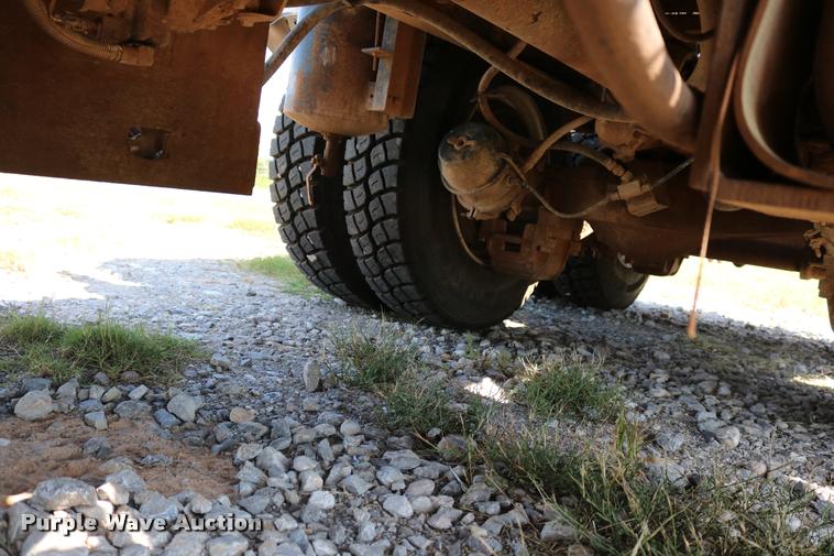 image for item DA6870 2004 Mack CV713 Granite semi truck