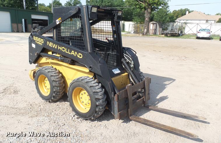image for item DB3429 1999 New Holland LX665 skid steer