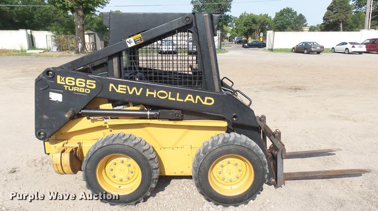 image for item DB3429 1999 New Holland LX665 skid steer