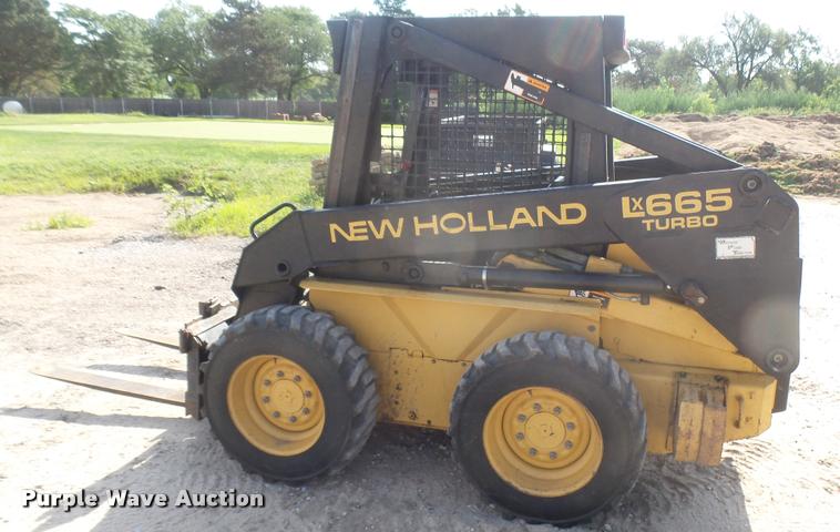 image for item DB3429 1999 New Holland LX665 skid steer