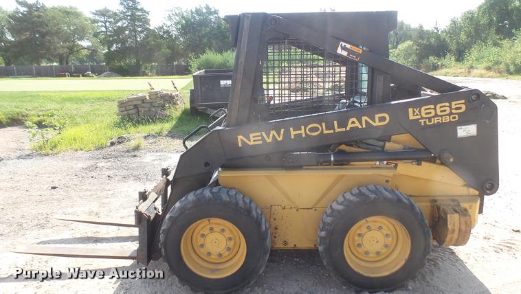 image for item DB3429 1999 New Holland LX665 skid steer