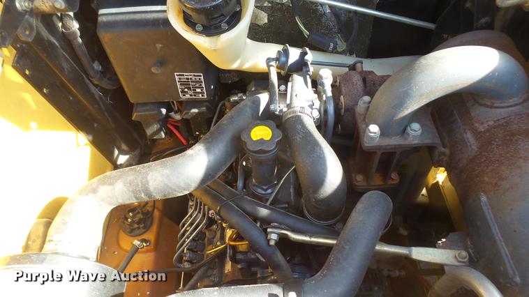 image for item DB3429 1999 New Holland LX665 skid steer