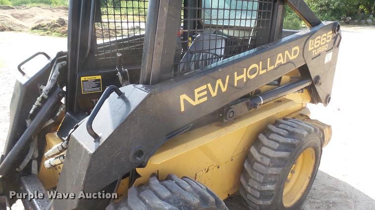 image for item DB3429 1999 New Holland LX665 skid steer