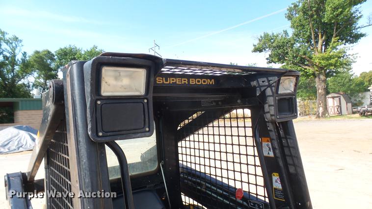 image for item DB3429 1999 New Holland LX665 skid steer