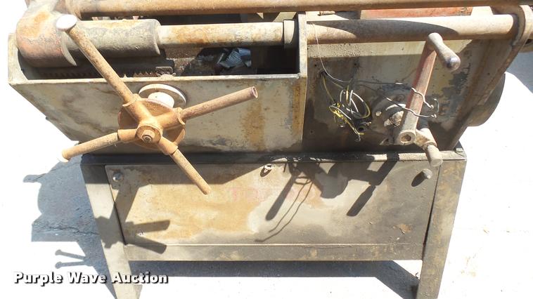 image for item DB3467 Toledo pipe threader