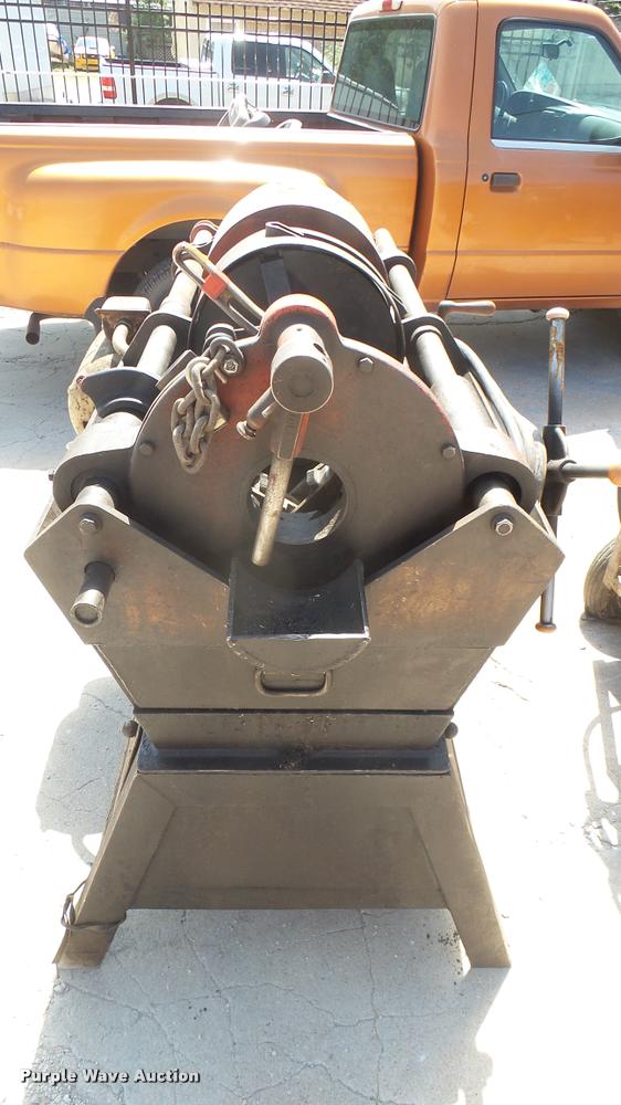 image for item DB3469 Toledo 1-2-4 pipe threader