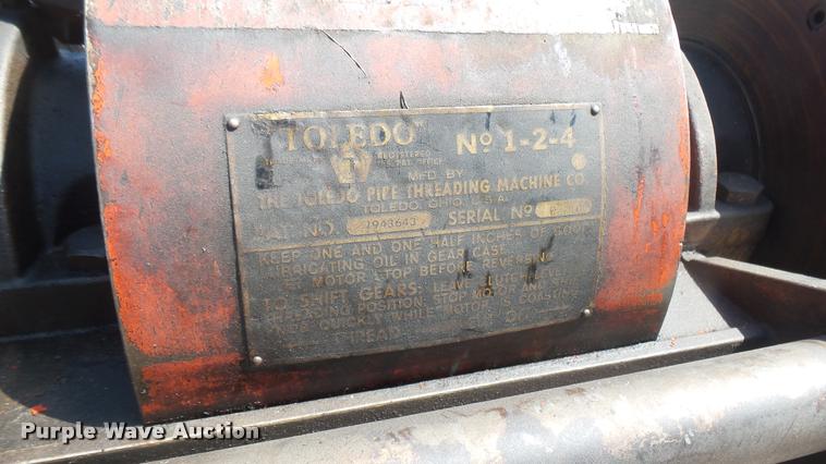 image for item DB3469 Toledo 1-2-4 pipe threader