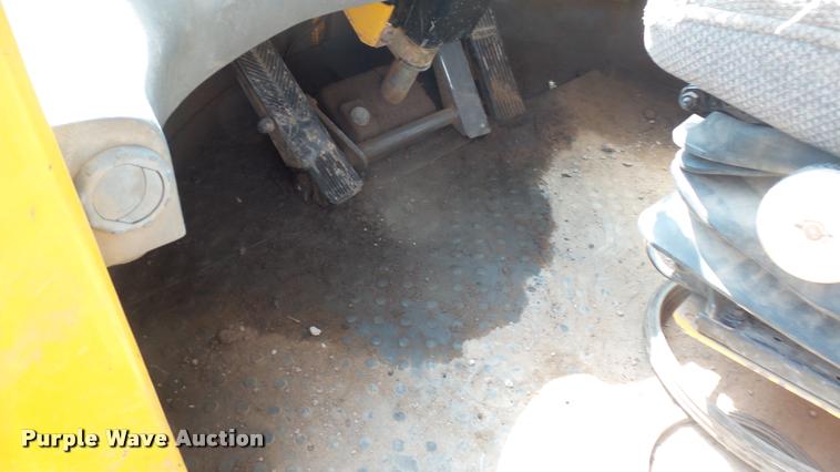 image for item DB3474 2005 Volvo L60E wheel loader