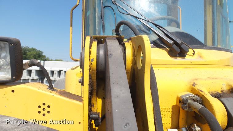 image for item DB3474 2005 Volvo L60E wheel loader