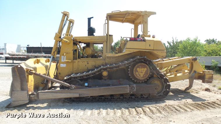 image for item DB3481 Caterpillar D7H dozer