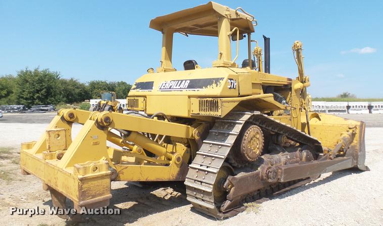 image for item DB3481 Caterpillar D7H dozer