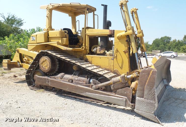 image for item DB3481 Caterpillar D7H dozer