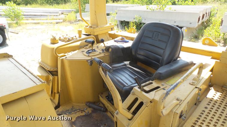 image for item DB3481 Caterpillar D7H dozer