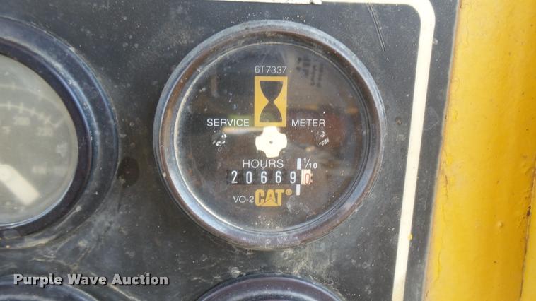 image for item DB3481 Caterpillar D7H dozer