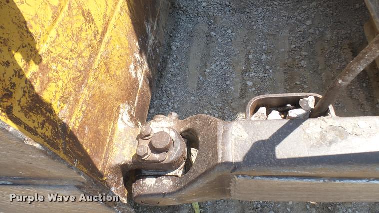image for item DB3481 Caterpillar D7H dozer
