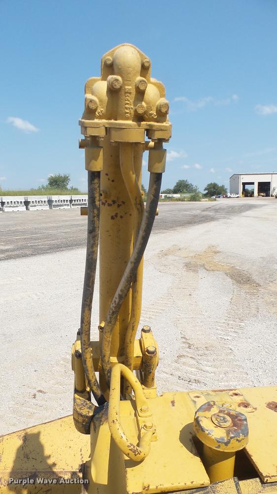 image for item DB3481 Caterpillar D7H dozer