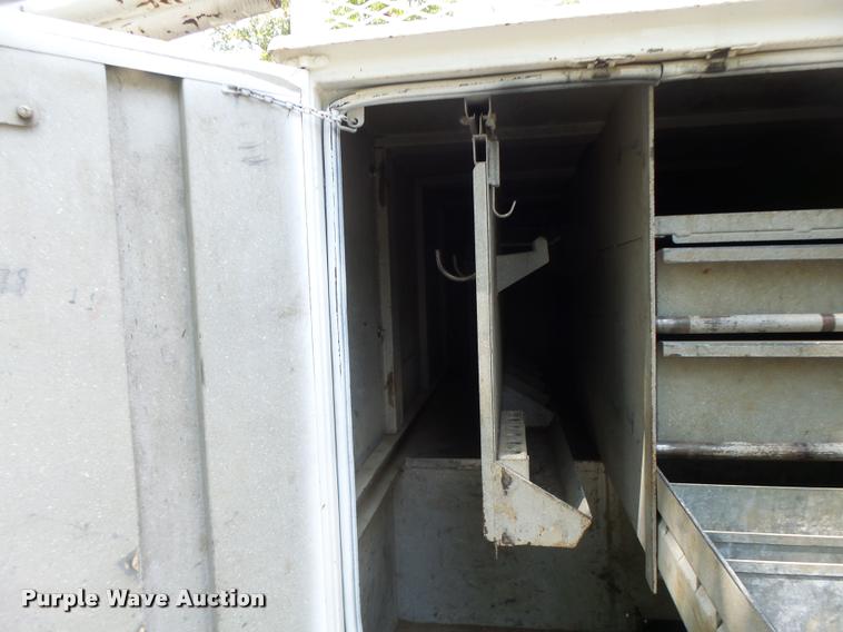 image for item DB5892 2001 International 4700 digger derrick truck