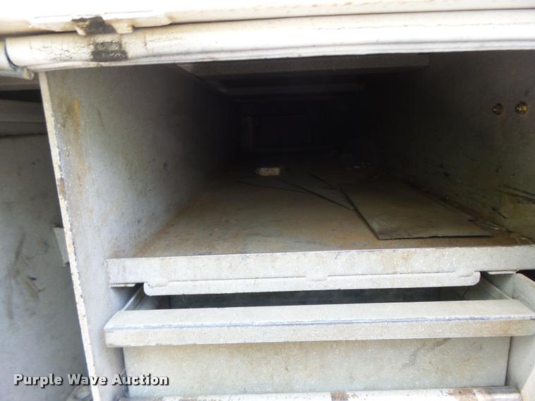 image for item DB5892 2001 International 4700 digger derrick truck