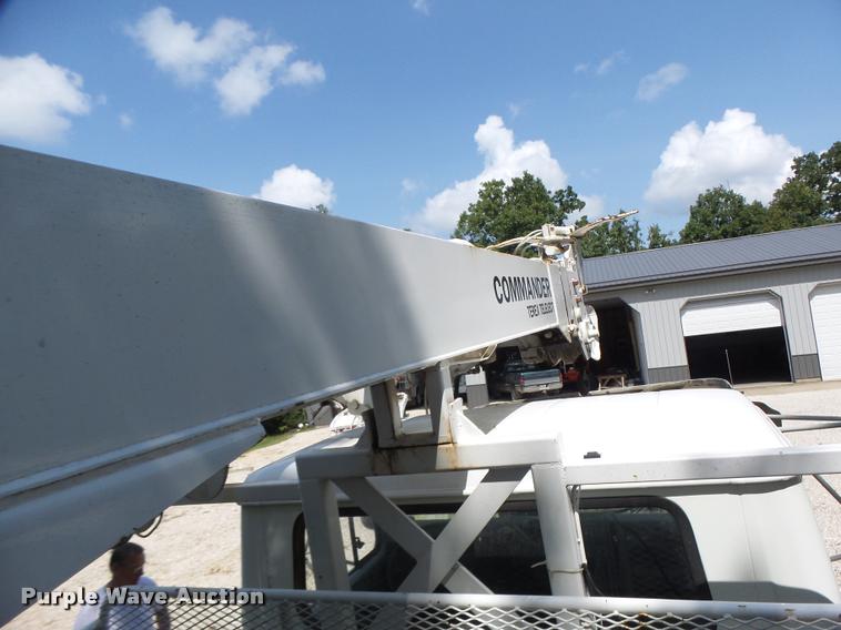 image for item DB5892 2001 International 4700 digger derrick truck