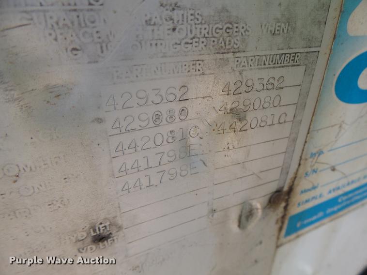 image for item DB5892 2001 International 4700 digger derrick truck