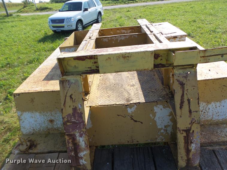 image for item DB5893 1972 Hyster lowboy equipment trailer