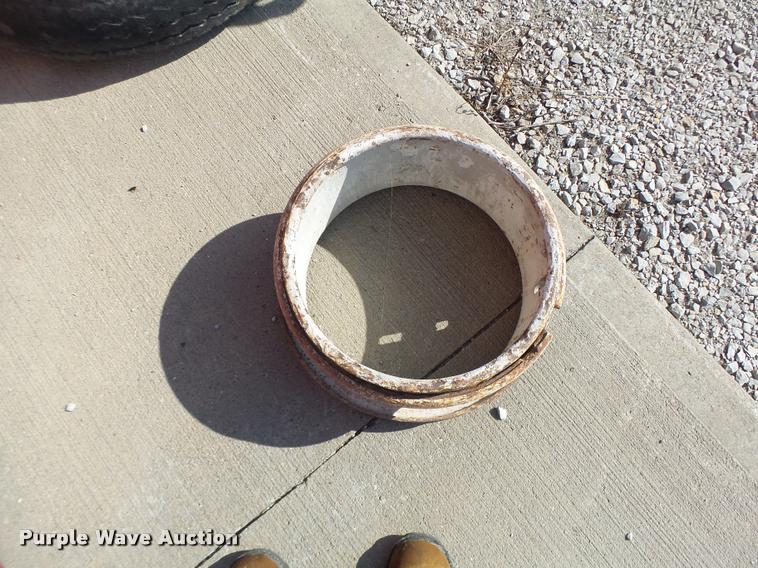 image for item DB5893 1972 Hyster lowboy equipment trailer