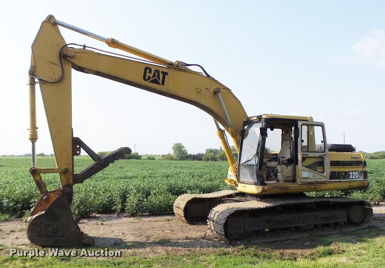 image for item DB5898 1995 Caterpillar 320L excavator