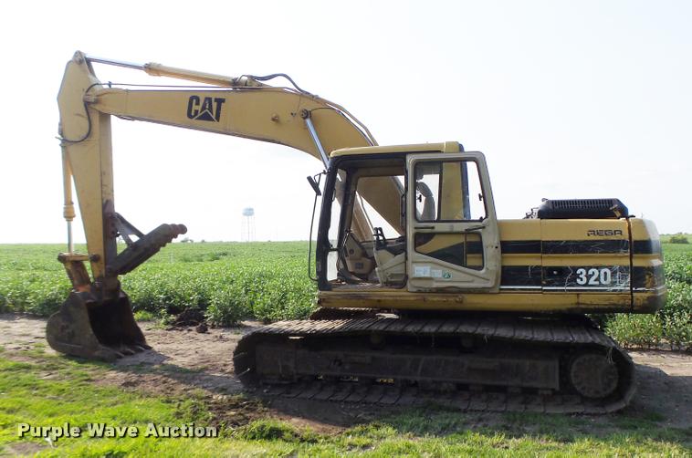 image for item DB5898 1995 Caterpillar 320L excavator