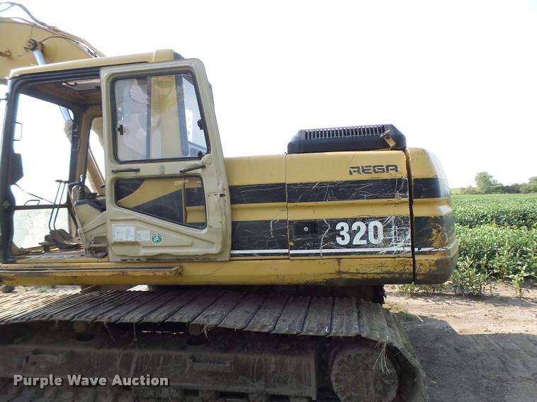 image for item DB5898 1995 Caterpillar 320L excavator