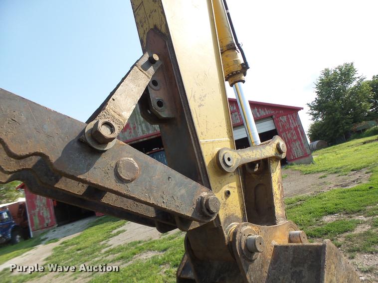 image for item DB5898 1995 Caterpillar 320L excavator