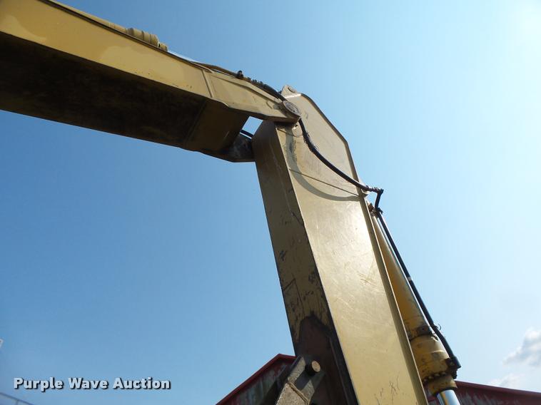 image for item DB5898 1995 Caterpillar 320L excavator