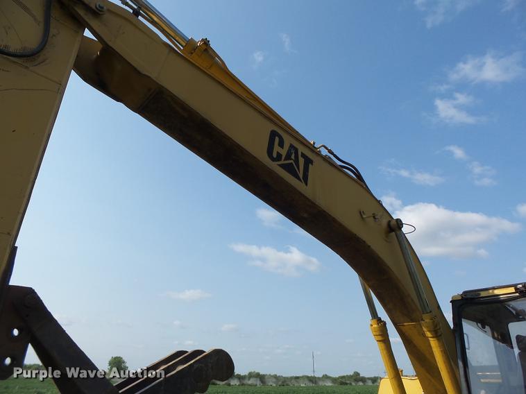 image for item DB5898 1995 Caterpillar 320L excavator