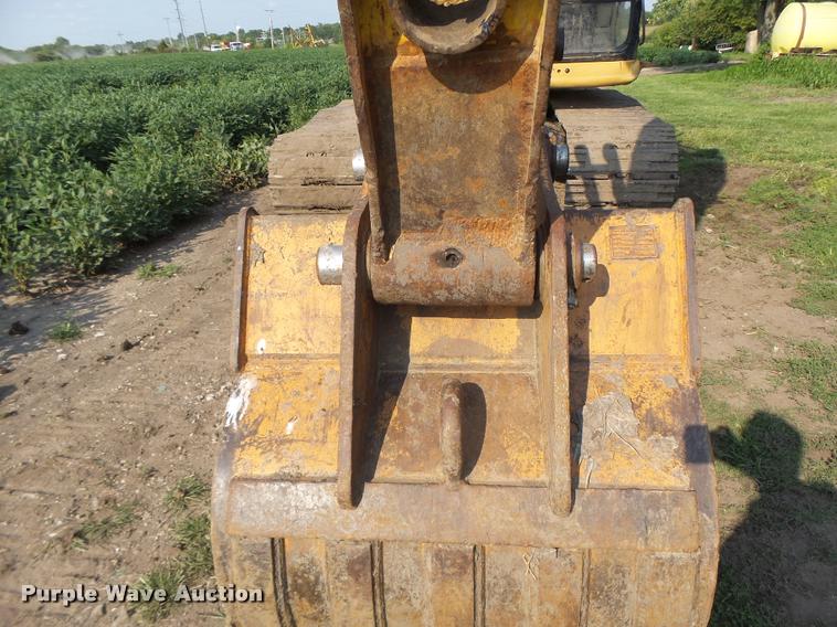 image for item DB5898 1995 Caterpillar 320L excavator