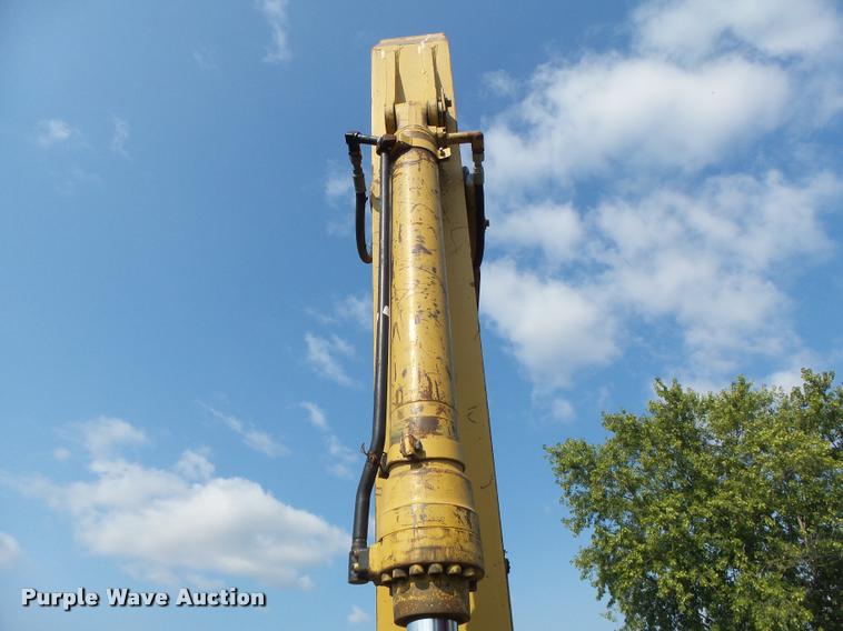 image for item DB5898 1995 Caterpillar 320L excavator