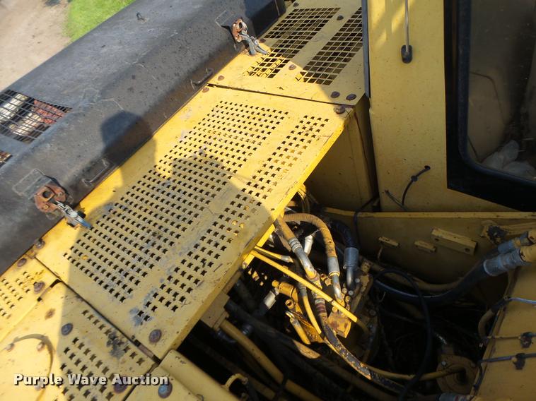 image for item DB5898 1995 Caterpillar 320L excavator