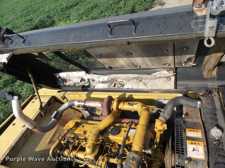 image for item DB5898 1995 Caterpillar 320L excavator